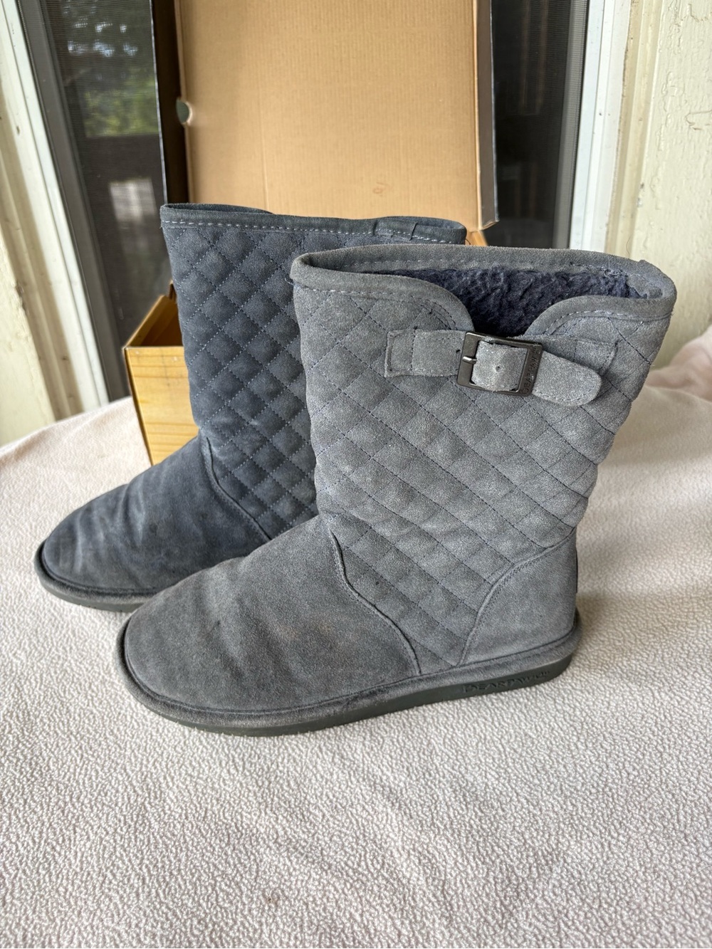 BearPaw Quilted Gray Mid-Calf Winter Boots with Buckle